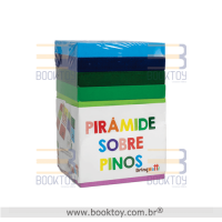 Pirâmide Sobre Pinos